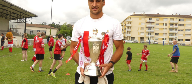 Mêlée intergénérationnelle au Bourrec avec Paulin Riva et la coupe du monde de rugby à 7