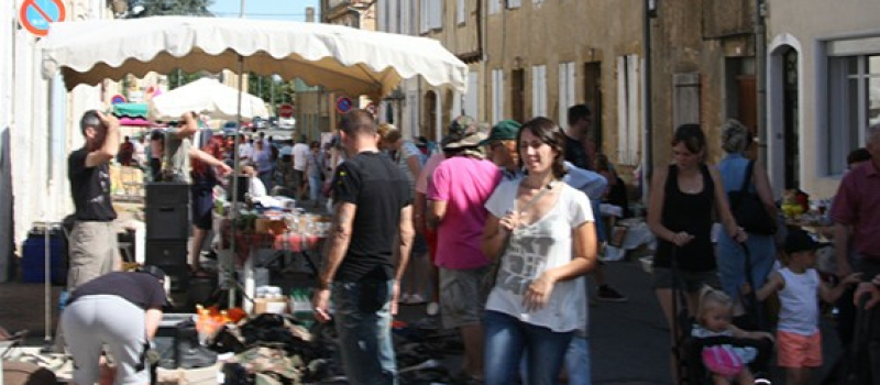 Vide greniers, brocantes et salons d'antiquaires ce week end
