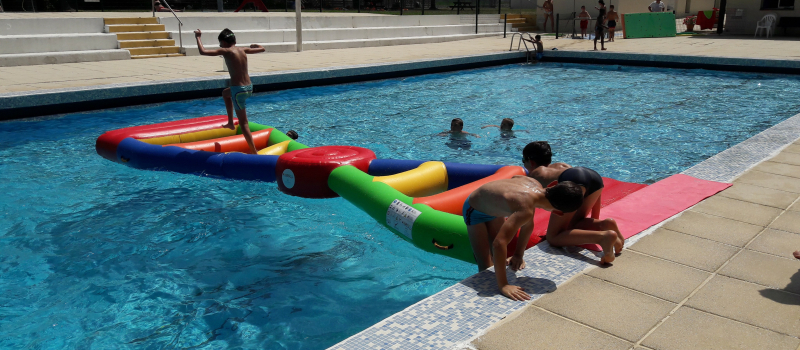 Les activités autour de la piscine