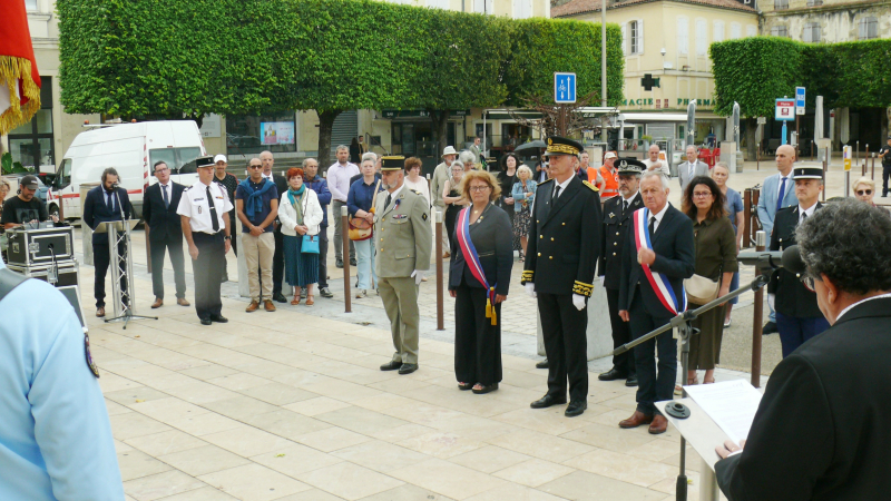 Hommage a été rendu aux victimes des crimes racistes et antisémites de l'État Français et aux Justes de France