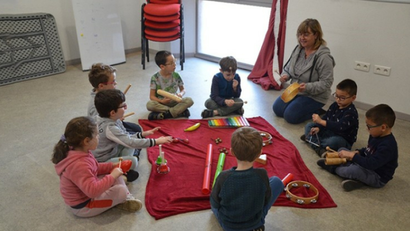 Des activités ludiques sont proposées à la MJC pour les petits de 4 à 7 ans.....