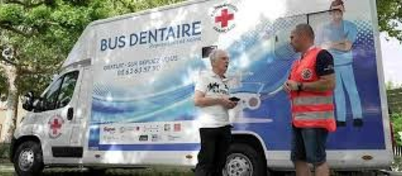 Le bus dentaire de la croix rouge près de chez vous