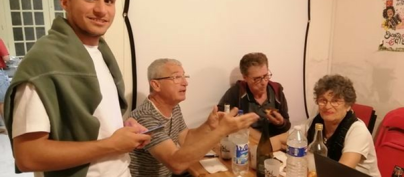 Un coup de main à Escota e Minja.