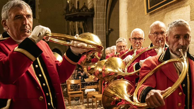 Cazaubon: enthousiasme avec le Rallye des trompes du Madiran et les Chanteurs vignerons du Vic-Bilh
