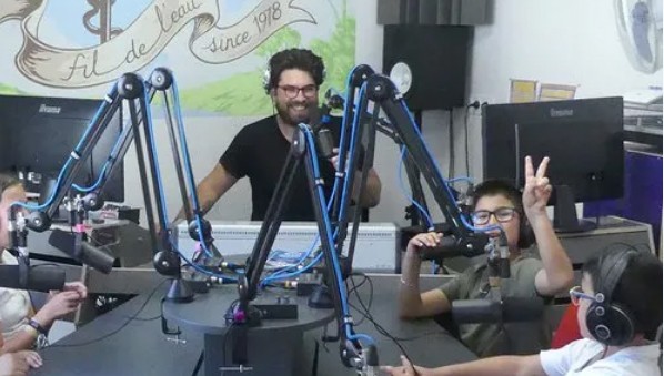 radio fil de l eau.jpg