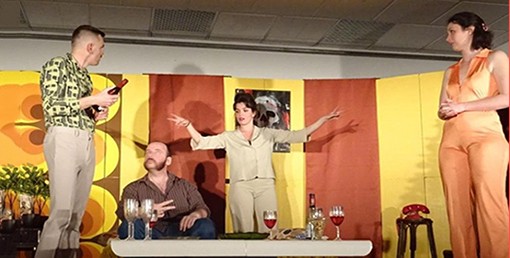 tapis jaune scene.jpg