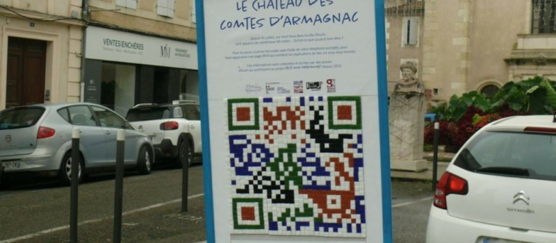 Le piéton découvre les QR codes
