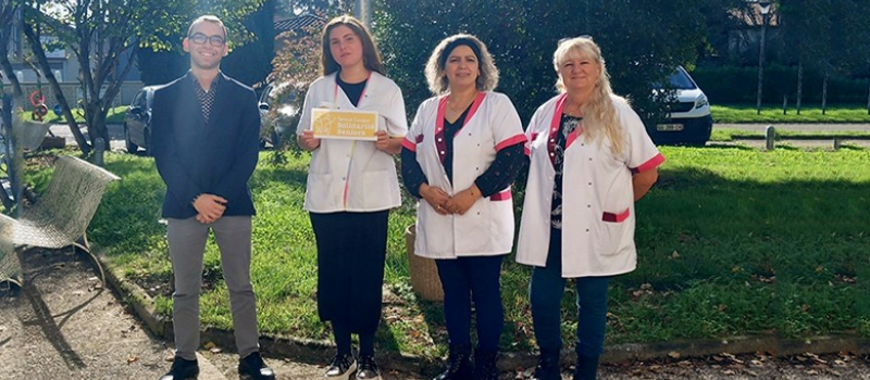 Les volontaires donnent le sourire aux séniors