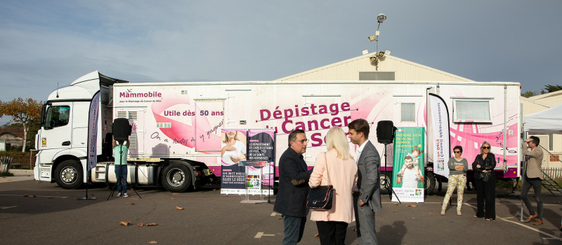Le Mammobile, outil de prévention du cancer du sein, inauguré à Éauze