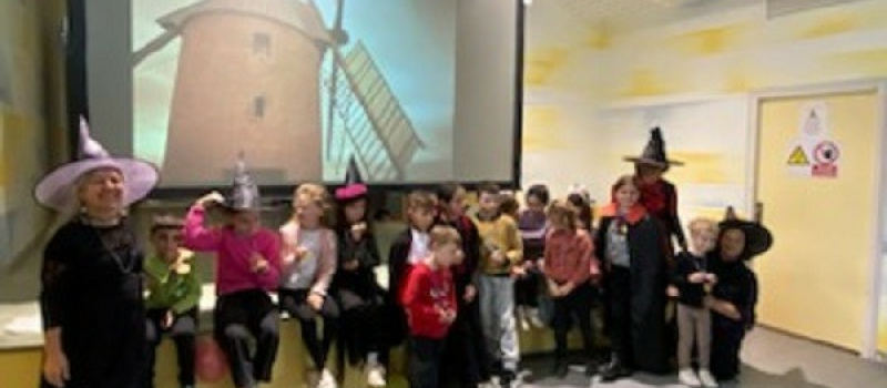 Après-midi festive pour les jeunes avant de fermer le moulin pour l'hiver