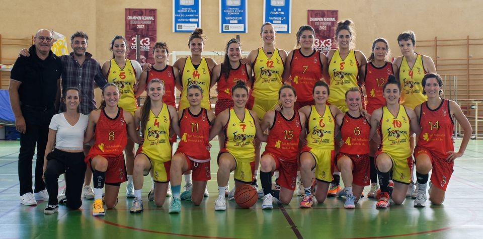 2 équipes seniors