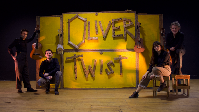 Oliver Twist par "La Boîte à Jouer"