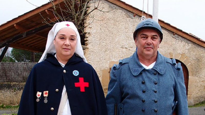 un poilu et une infirmière s’invitent à la cérémonie du 11 novembre