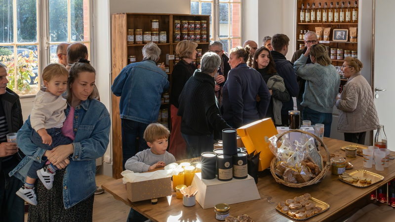 Dégustation à l'épicerie de Termes d'Armagnac