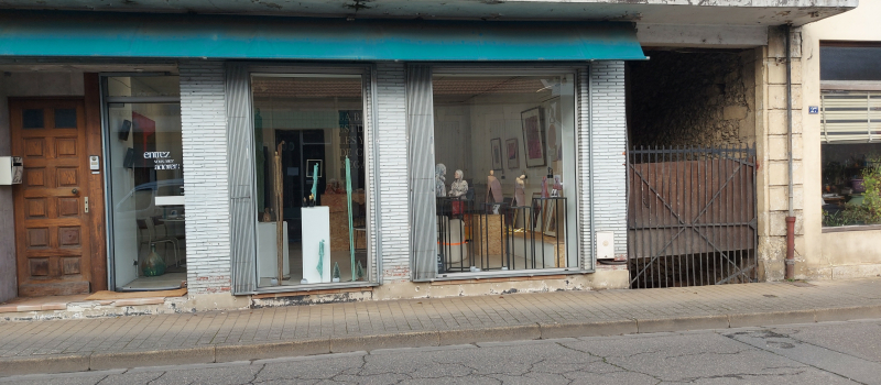 Nouveau à Vic : l'atelier de graphisme "La Ligne rouge"