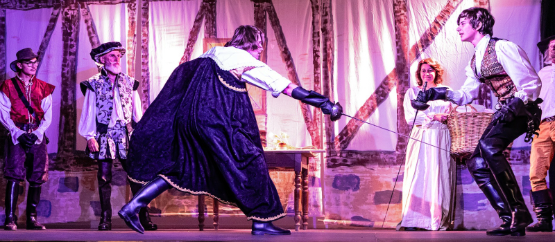 Lupiac: «Les contes au fil de l'épée» spectacle des Lames Lupiacoises