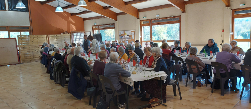Le club heures d'amitié des aînés a fêté Noël !