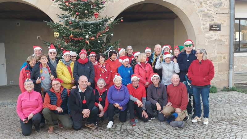 Dernière marche de l'année aux couleurs de Noël pour la gymnastique volontaire vicoise !