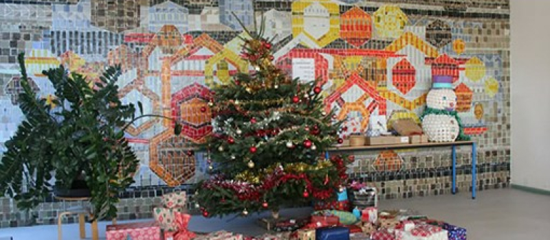 La magie de Noël présente au collège
