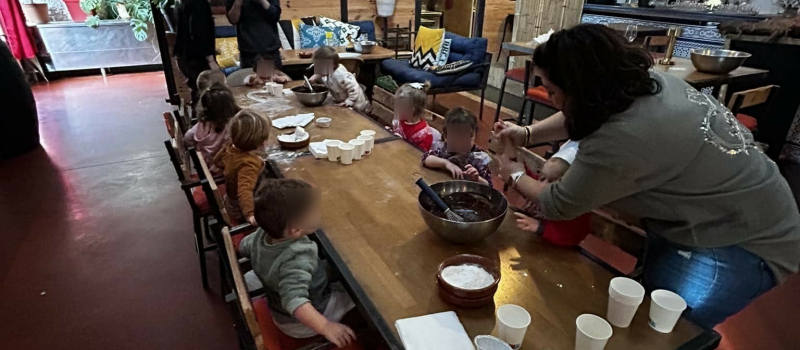 La crèche La Casita en atelier pâtisserie au restaurant Lo Potz !