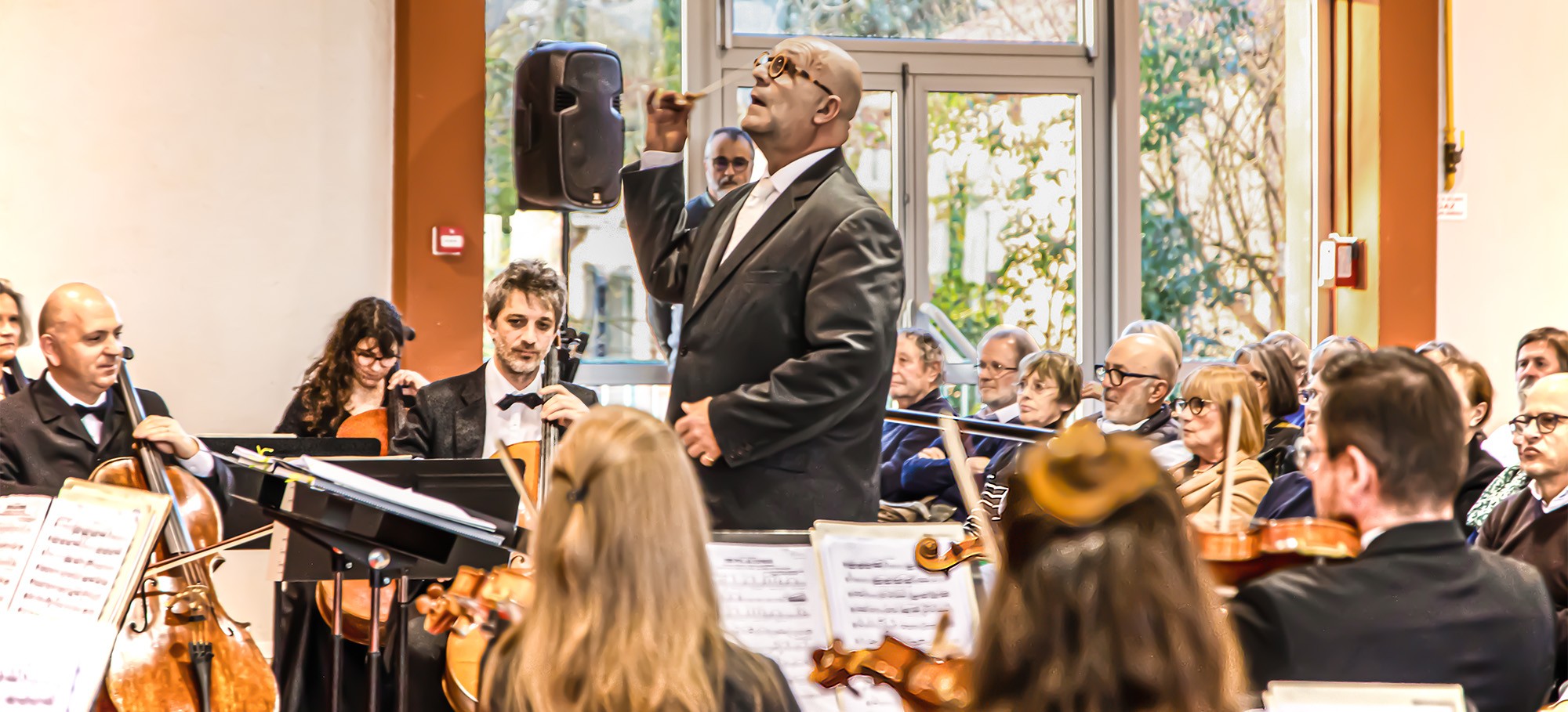 00 Vincent Gaup dirige l'orchestre 1bis 150123.jpg