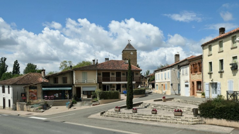 Expo-vente d'artisanat organisée par les Crafteurs