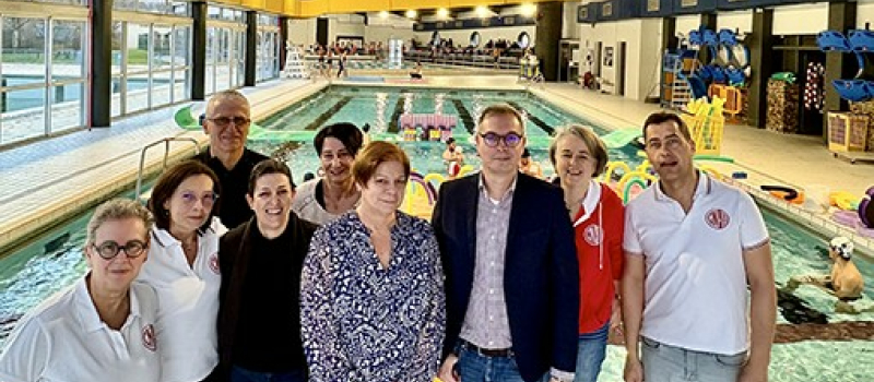 Le Cercle de Natation Auscitainen ordre de marche