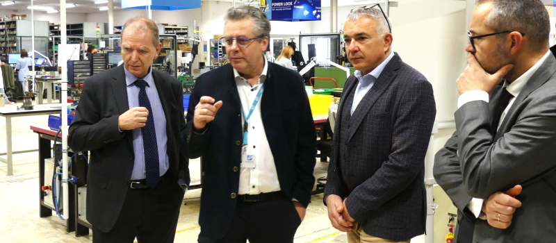 Le préfet en visite chez Positronic
