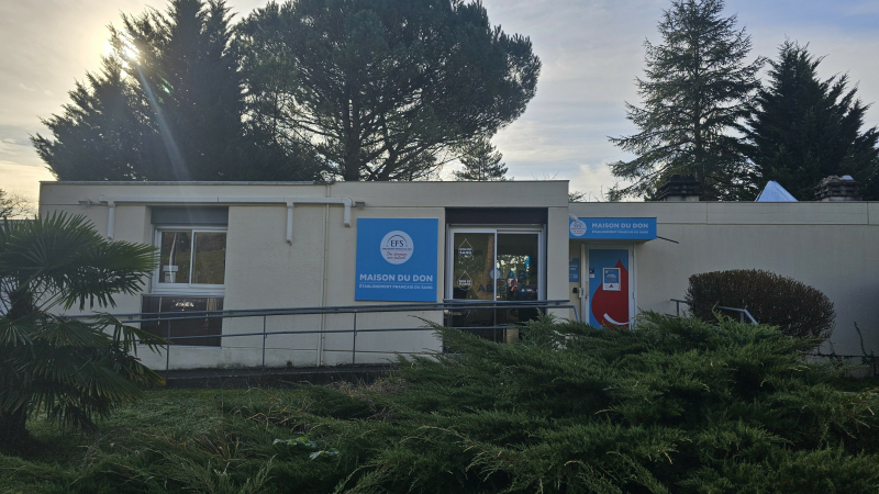 Remerciements aux donneurs de sang et de plasma  à la Maison du don
