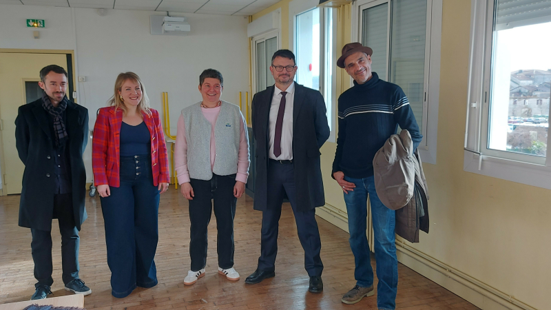 L'artiste Wab en résidence au collège Gabriel Séailles  à la radio mercredi