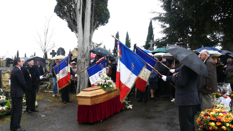 jour de tristesse : l'adieu à Claude