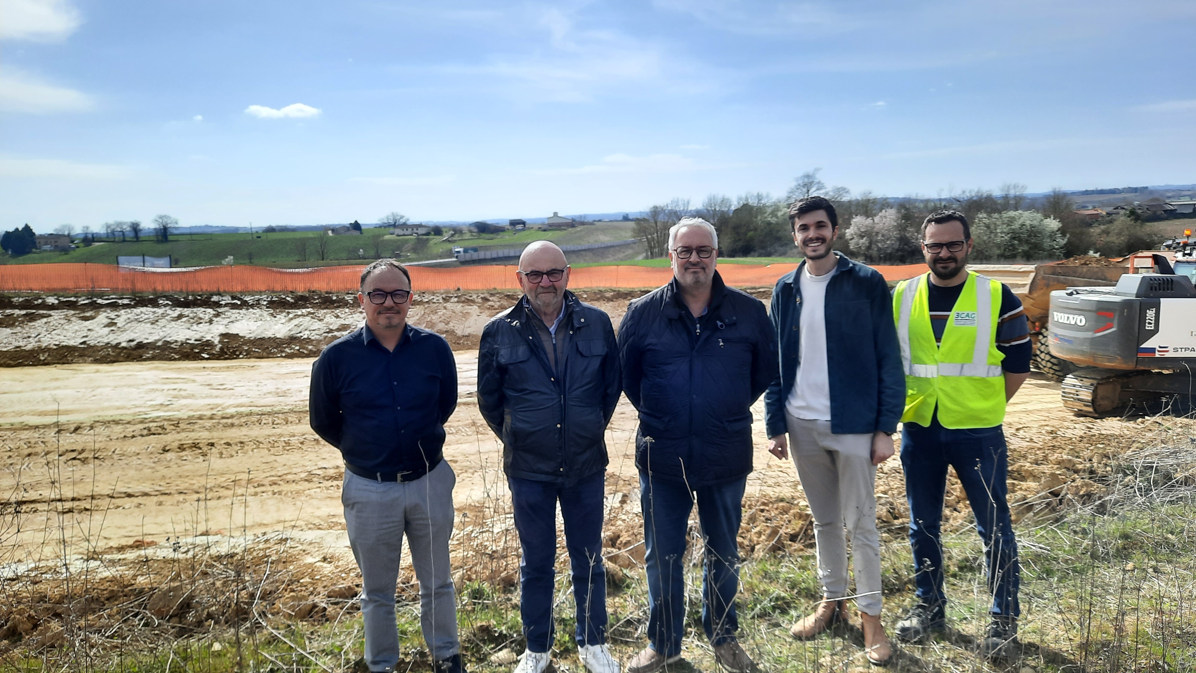 Les membres de la 3CAG portant le projet : Stéphane Saint Criq DGS, Gérard Ariès Président, Pierre-Olivier Planchand Vice-président au Développement économique, Nathan Villeneuve Responsable Développement économique et William Revel Responsable voirie