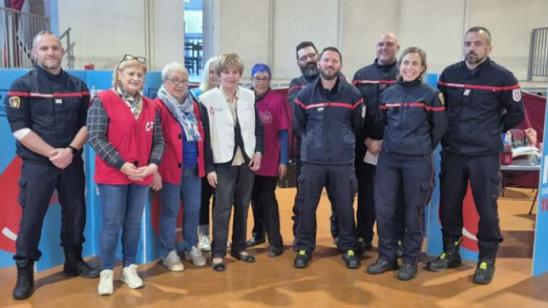 Quand les pompiers donnent leur sang !