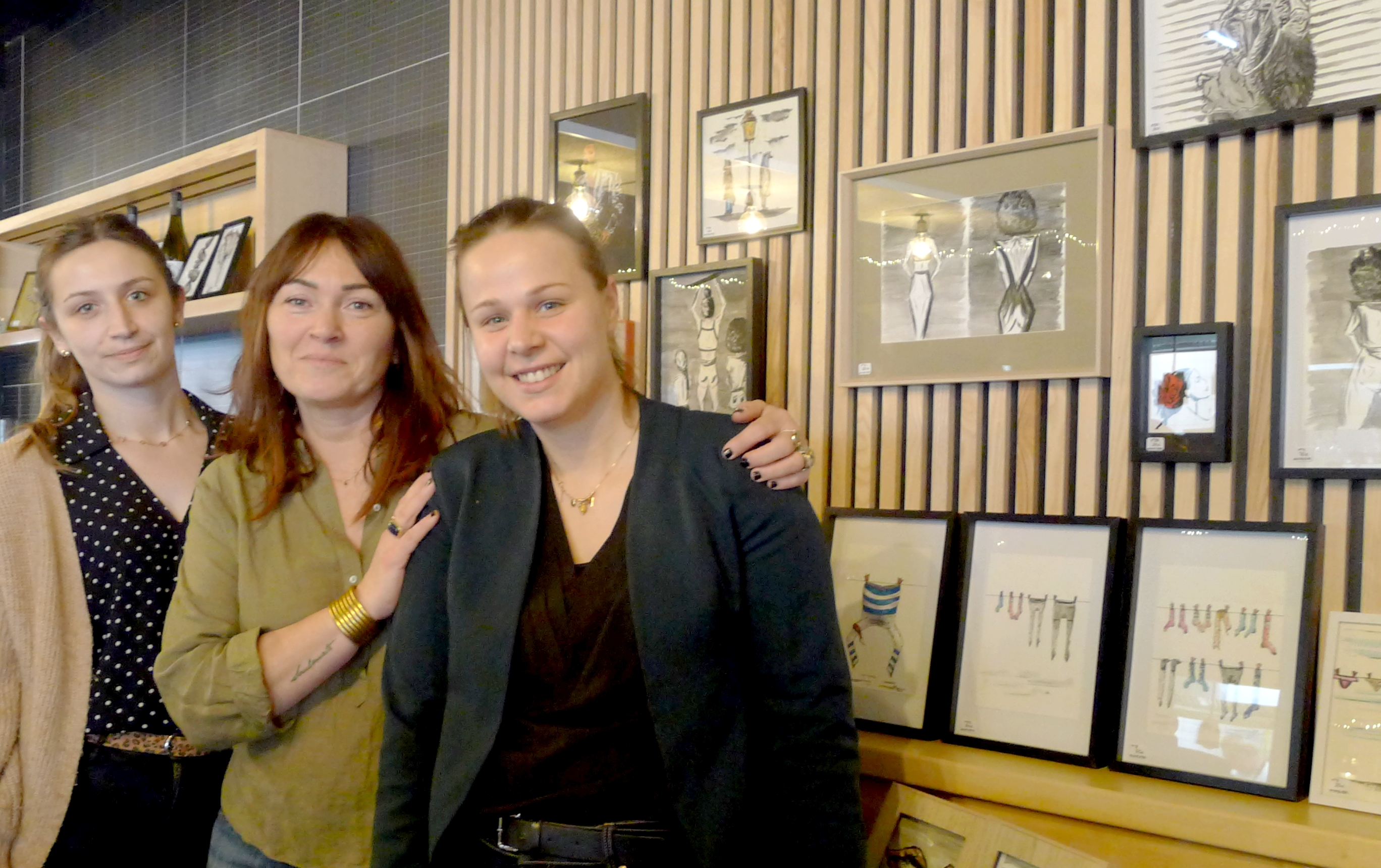 expo vir auralie , Virginie ,Manon.JPG