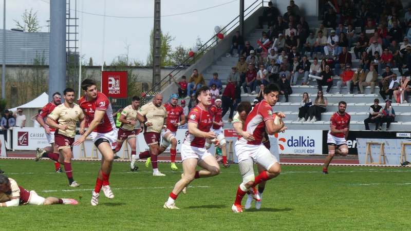 Le RC Auch se qualifie pour les quarts de finale malgré une petite frayeur en fin de match