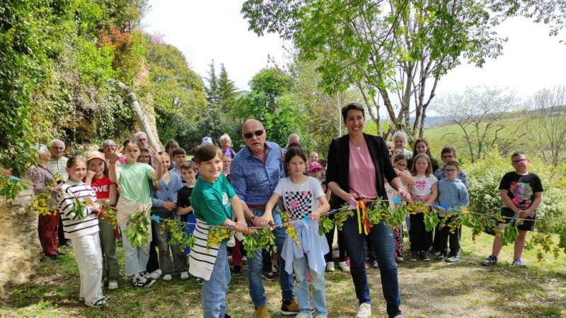 Les élèves de l'école Castin Duran ont inauguré les plantations d'arbres résistants au dérèglement climatique