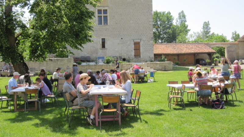 Le Domaine d'Herrebouc fête Pâques !