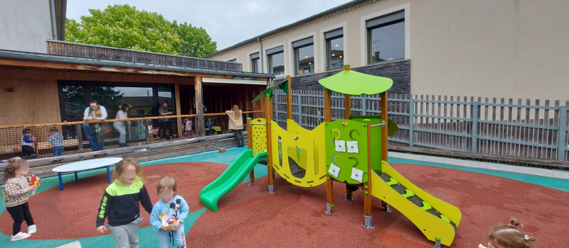 Rires, chocolat et chasse aux œufs à la crèche !