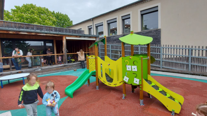 Rires, chocolat et chasse aux œufs à la crèche !