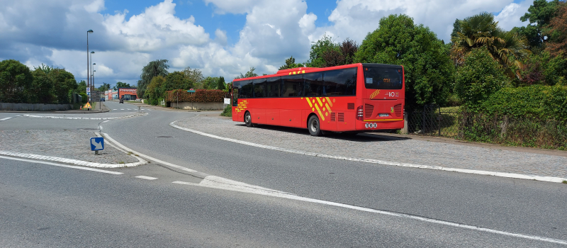 Déplacement de l'arrêt de bus à titre expérimental