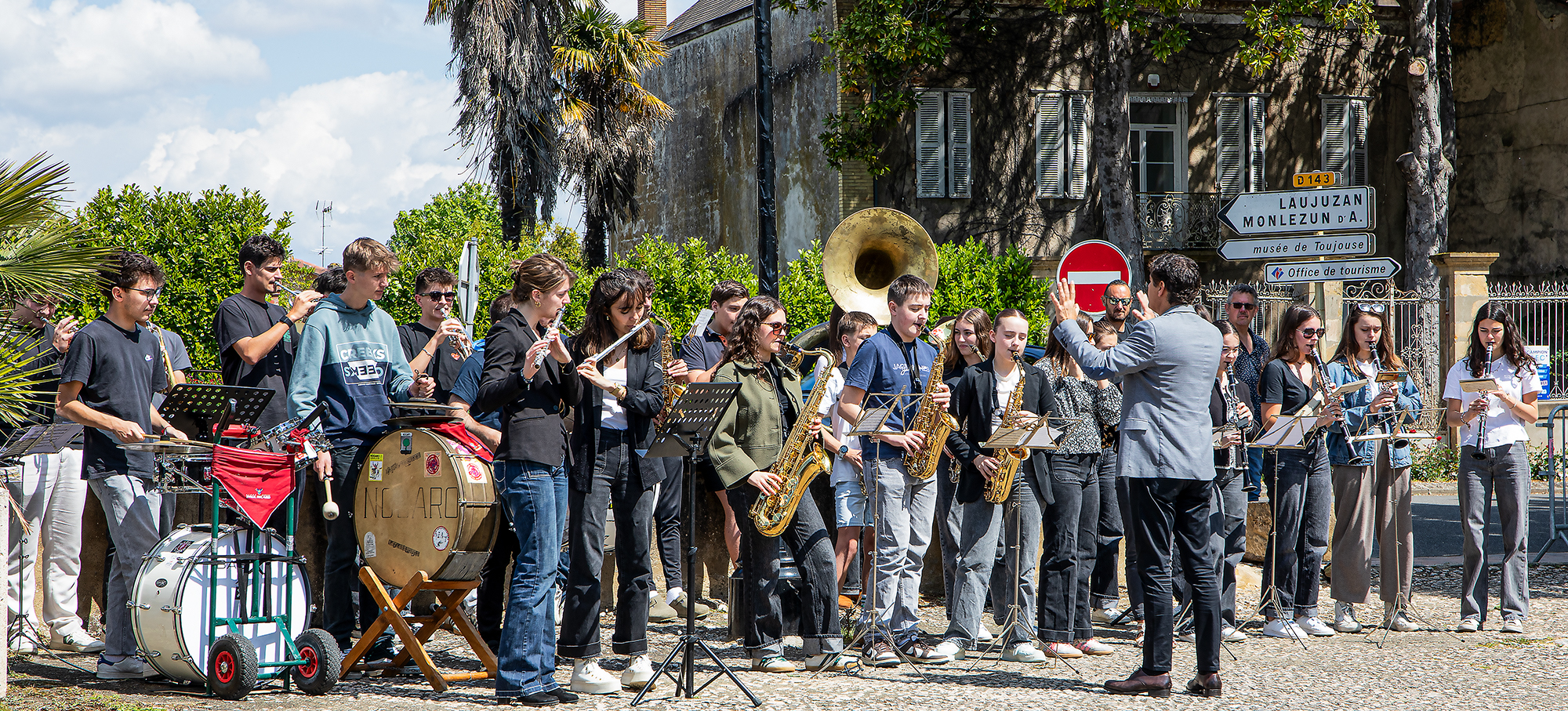 0 La musique joue 1bis 080525.jpg