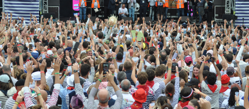 Pentecôtavic: grand rassemblement pour battre le record du monde de marinières !