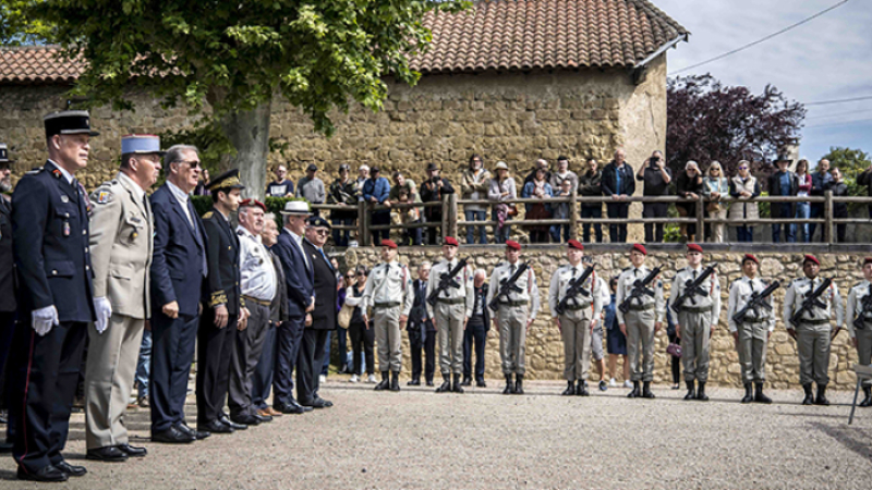 Un moment de recueillement et de solennité