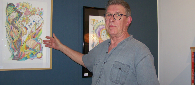Nell Védégé expose ses dessins empreints d'exotisme à la Bouquinerie.