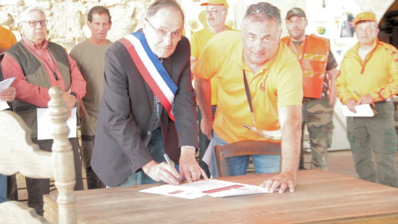 "Le manifeste de la chasse" a été signé en mairie