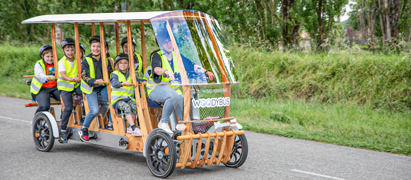 Prendre le woodybus entre l'école et le centre de loisirs