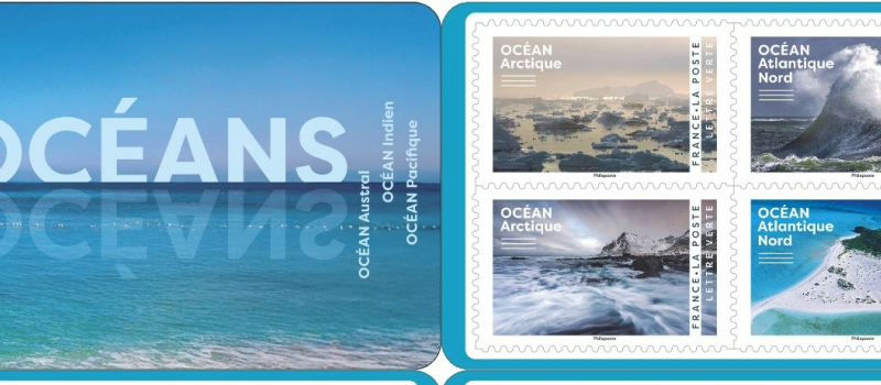 La Poste émet un carnet de douze timbres-poste, illustré par des photographies des océans.