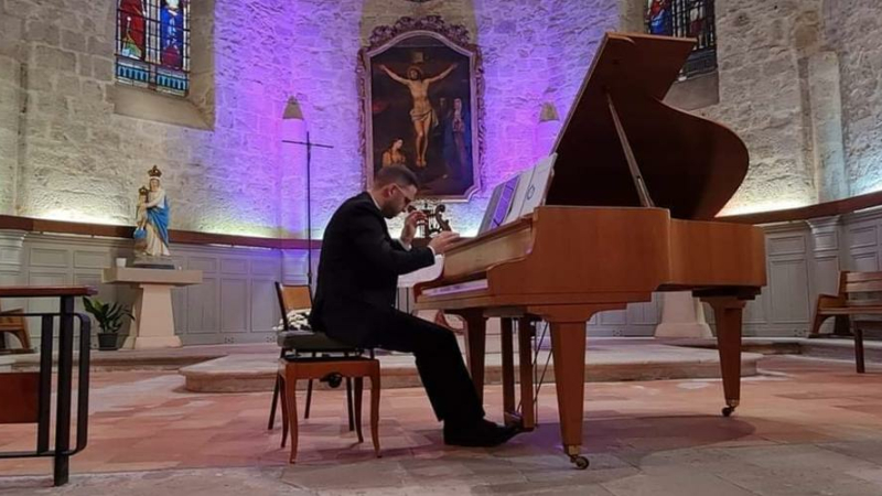 Le Rotary Club Auch Armagnac  présente dimanche 17h30 le pianiste Alexandre Dupouy à ST Orens.