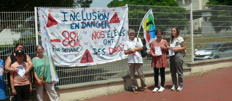 Collège Carnot : mobilisation des AESH