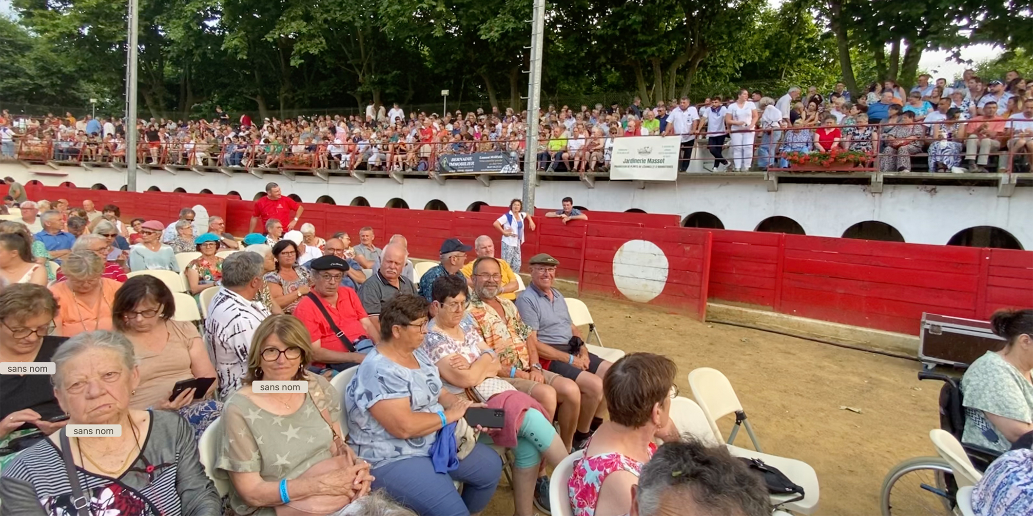 Public Nadau